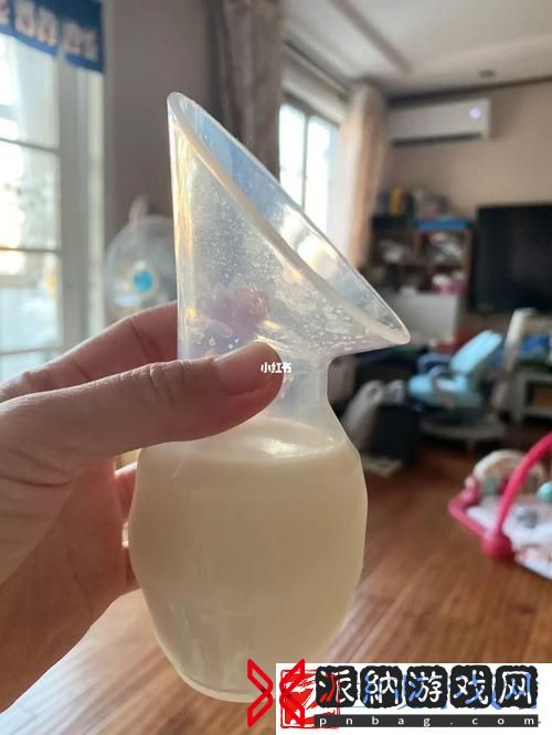 一边下奶一边吃面膜