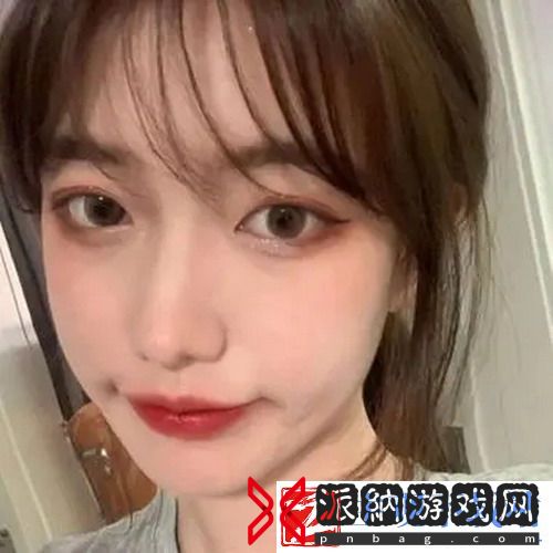 ysl口红水蜜桃色号：打造甜美自然的双唇，让你的笑容更加迷人！