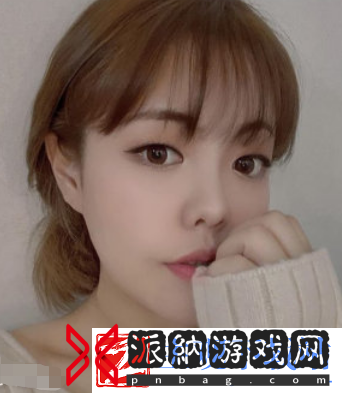 凌晨三点播放的视频叫什么配图：神秘视频的深夜传说，引发你的无限遐想！