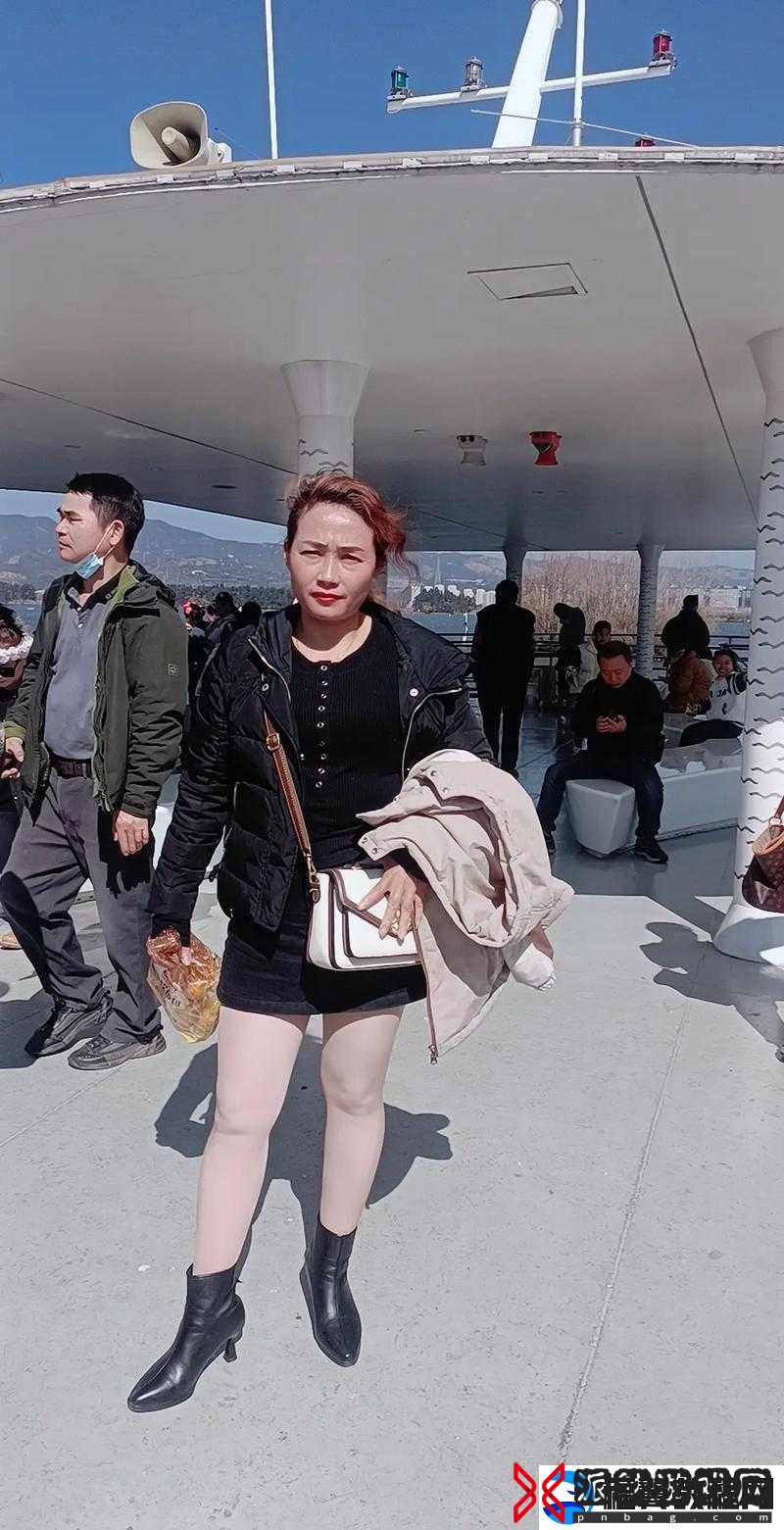 农村老**BBw毛耸耸的真实生活故事