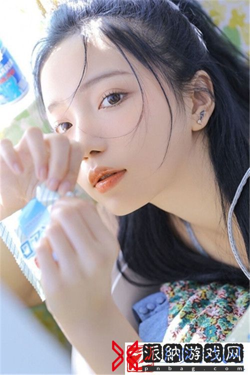 荣耀首款小折叠Magic