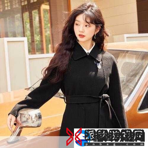 秋水伊人2022黑色毛呢外套
