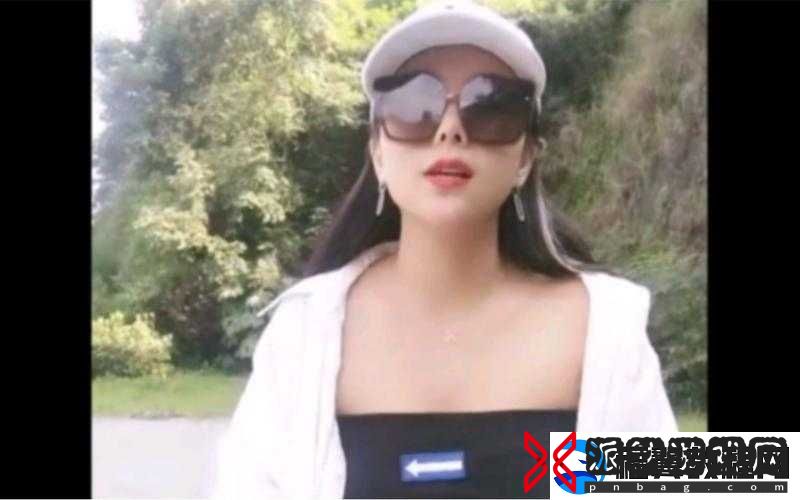湖南苏妲己户外勾搭老头
