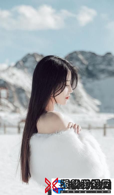 一边下奶一吃敷视频好几个人：吃敷故事的人间烟火，温馨感拉满！
