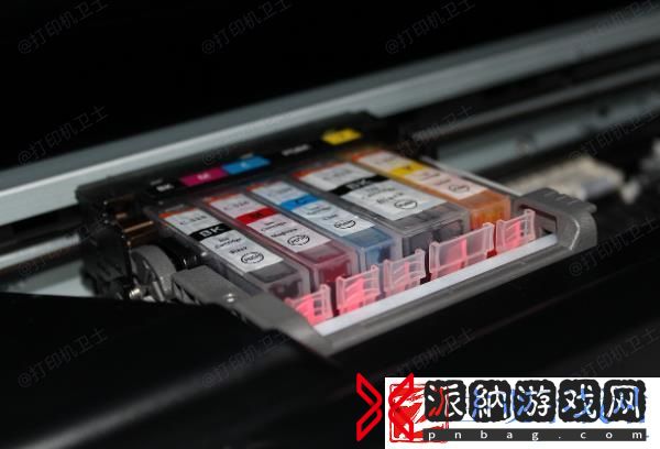 惠普打印机重新开始灯一直亮怎么回事